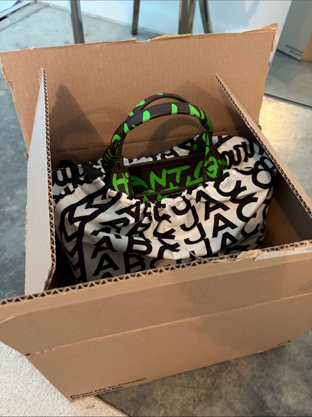 Marc Jacobs Stephen Sprouse Neon Green Graffiti Tote on Dark Brown - Picture 5 of 13
